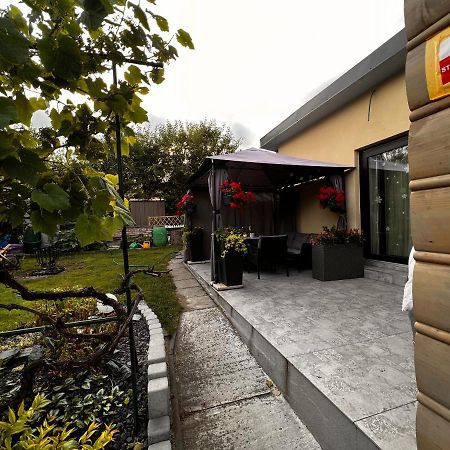 Chatka Pod Martinskymi Holami S Klimatizaciou Kültér fotó